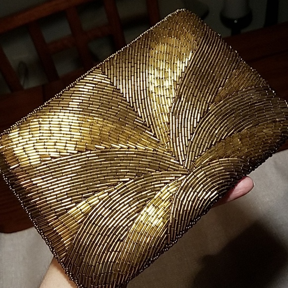 Studio 18 Handbags - Studio 18 Vintage Beaded Clutch